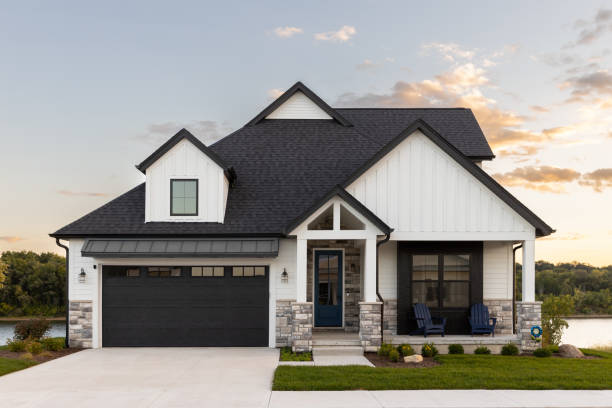 Best Storm Damage Roof Repair  in Farmersville, CA